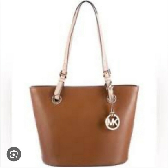 Michael Kors Camel Tote Handbag Saffiano Leather Medium - Picture 1 of 10